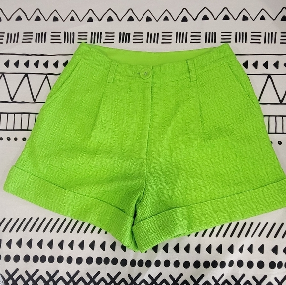 NWOT ROYALTY Women's Tweed shorts Fully lined thick fabric by Maluma Size 2 - Picture 3 of 9